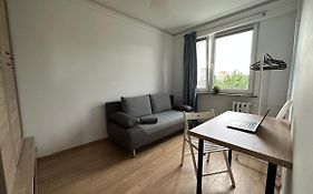 Rooms4Less